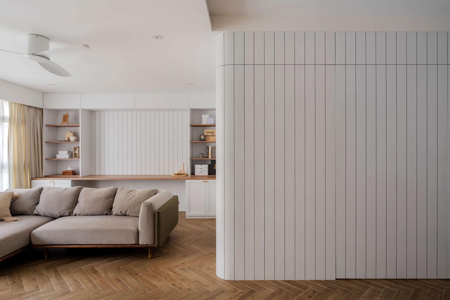 Minimalist Living Room Design Tips for a Cozy, Clutter-Free Space - Clean Line Minimalist Living Room Design